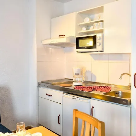 Romantic In With Garden Apartment *