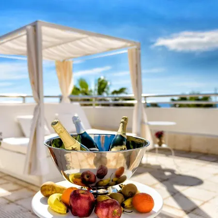 Romantic In With Garden Apartament